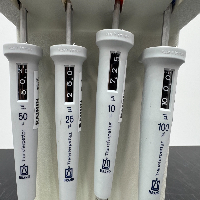 Transferpettor Positive Displacement Pipettes With Stand image 2